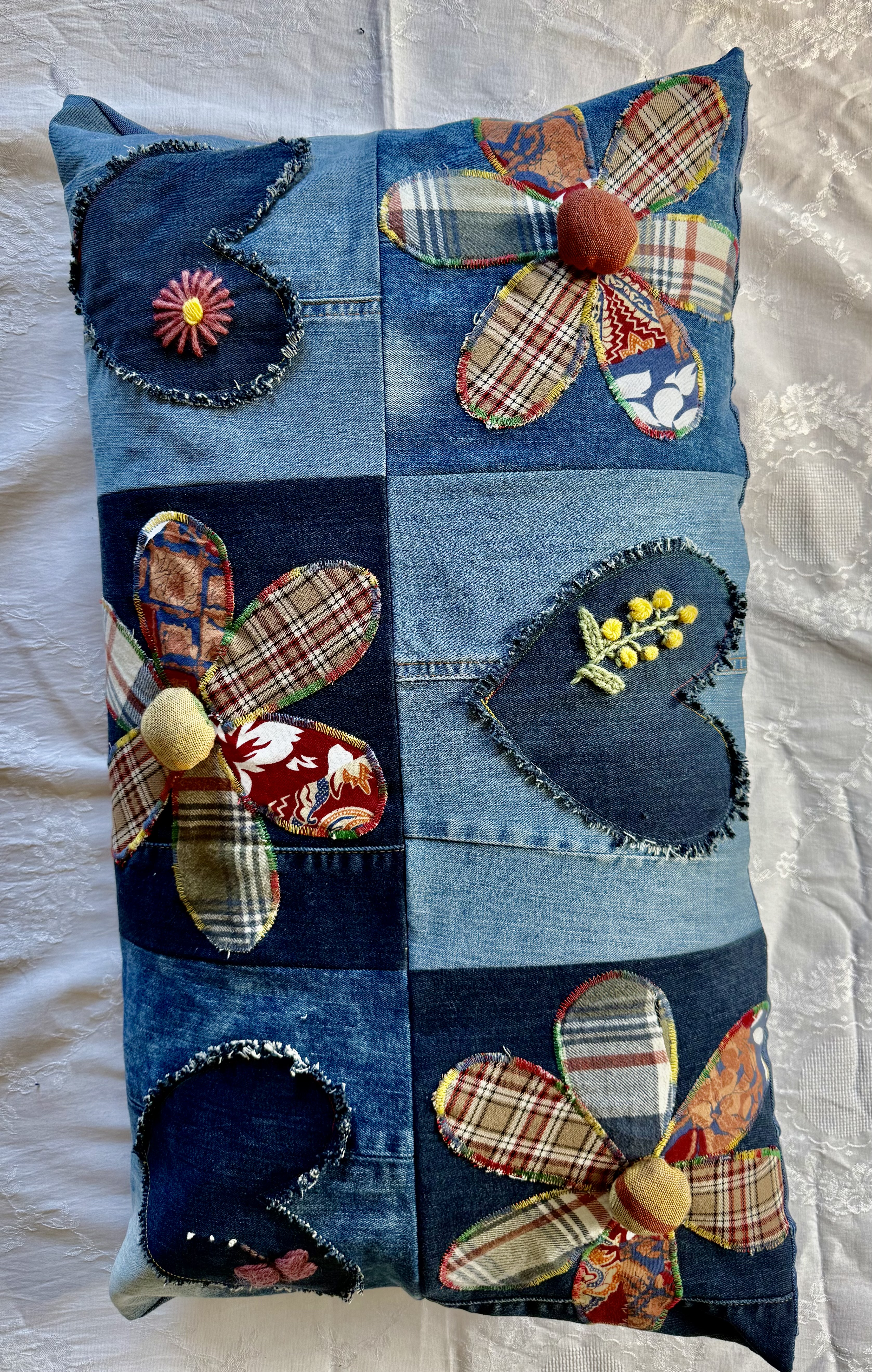 Patchwork-pute med stoffblomster